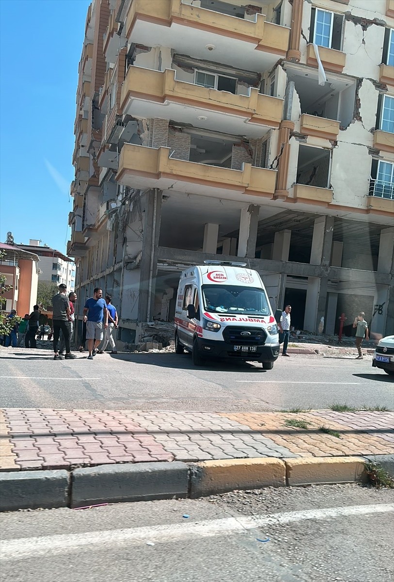 Gaziantep'te Depremde Düşerek Hayatını Kaybeden Yaşlı Adam