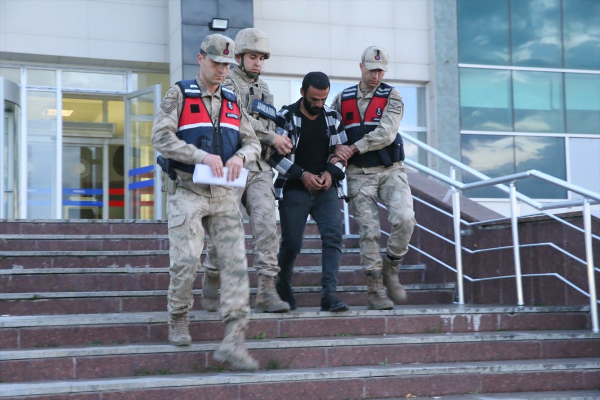 Kars'ta Eşini Vuran Kişi Tutuklandı