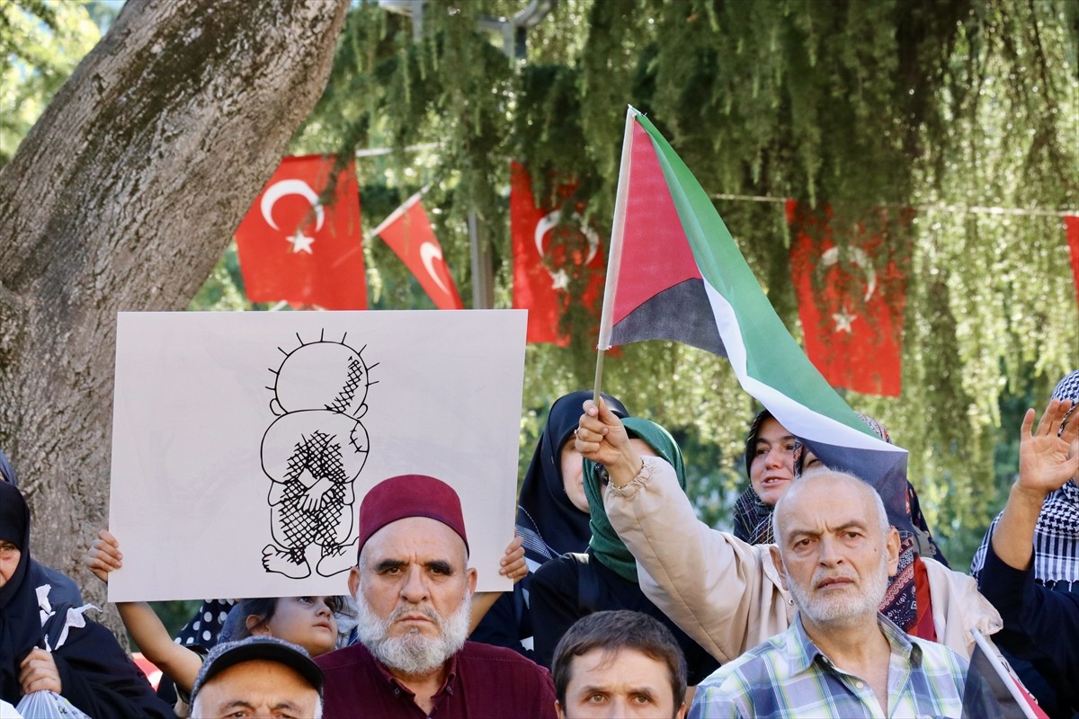 Giresun ve Trabzon'da Filistin Protestoları