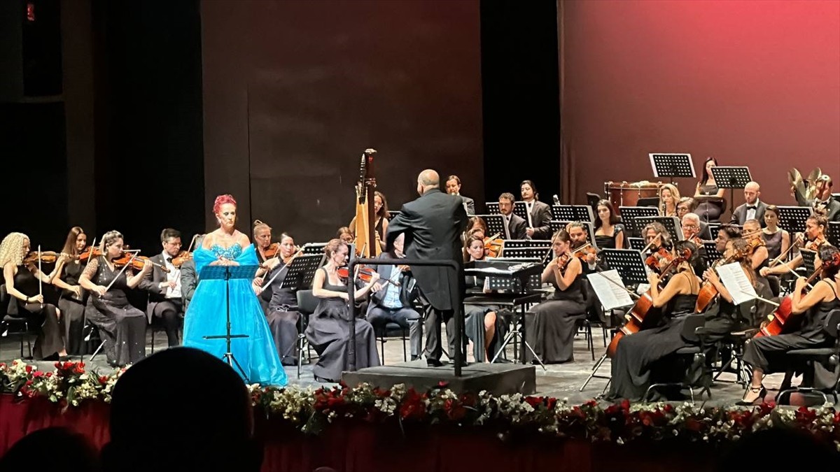 Antalya Devlet Opera ve Balesi Sezon Açılışını 'Gala Konser' ile Kutladı