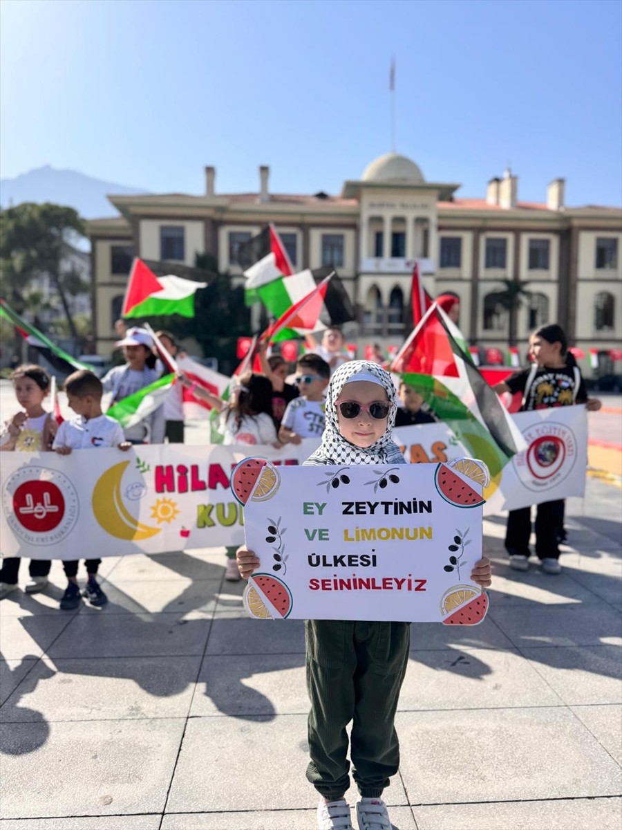 Manisa'da Filistinli Çocuklar İçin Farkındalık Etkinliği Düzenlendi