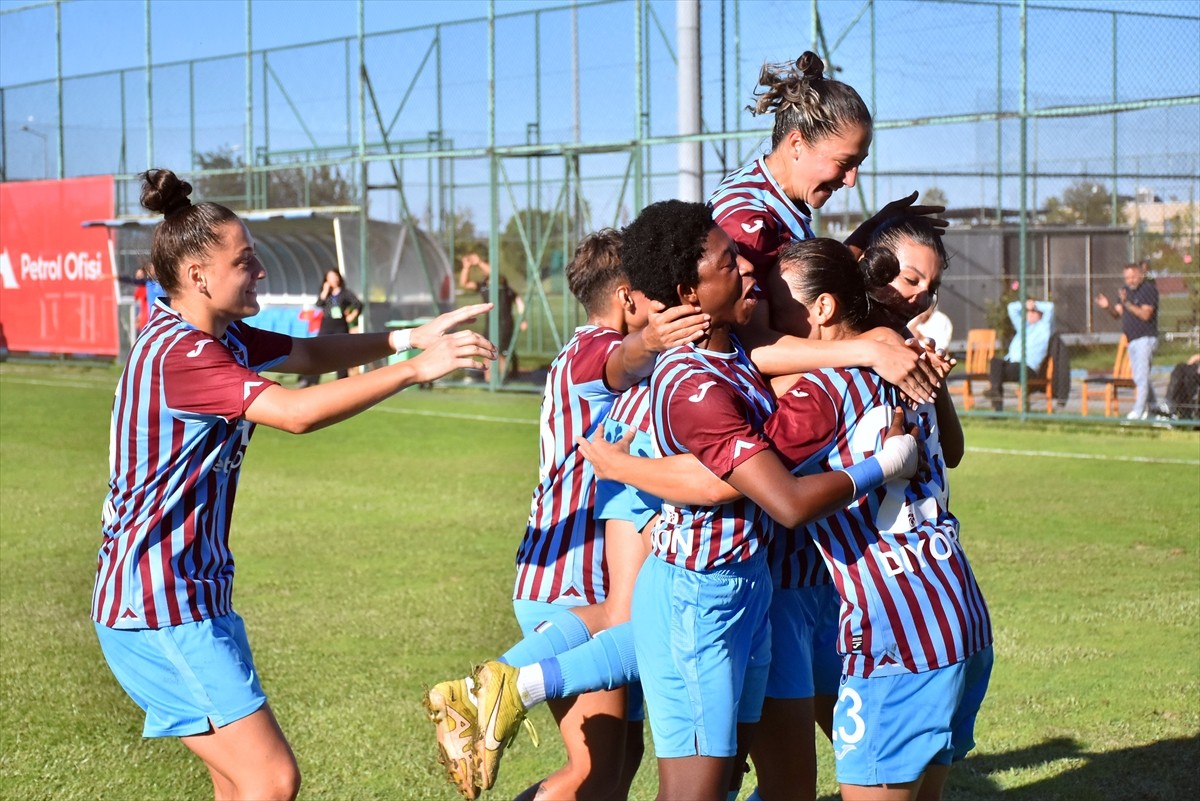 Trabzonspor Kadın Futbol Takımı, Amed Sportif Faaliyetler'i Mağlup Etti