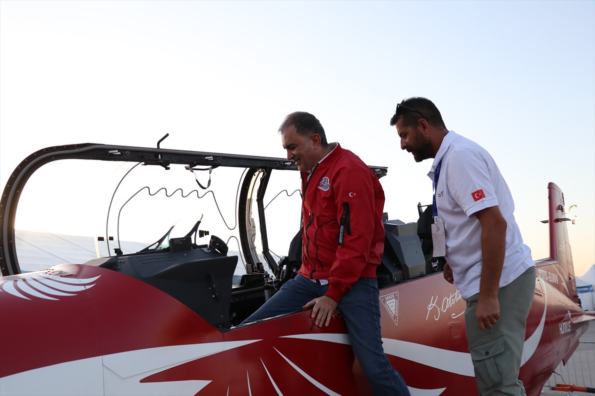 Ömer Çelik'ten TEKNOFEST Adana Ziyareti