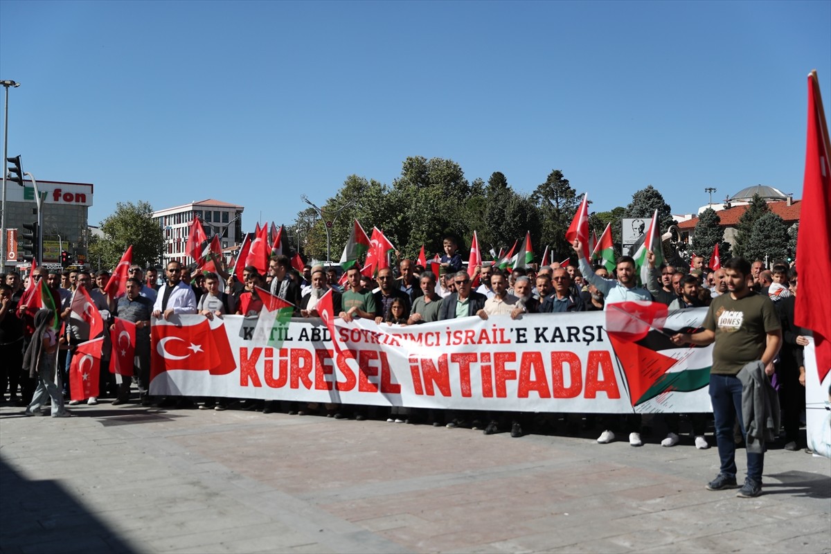 Erzurum'dan Kars'a Filistin'e Destek Gösterileri