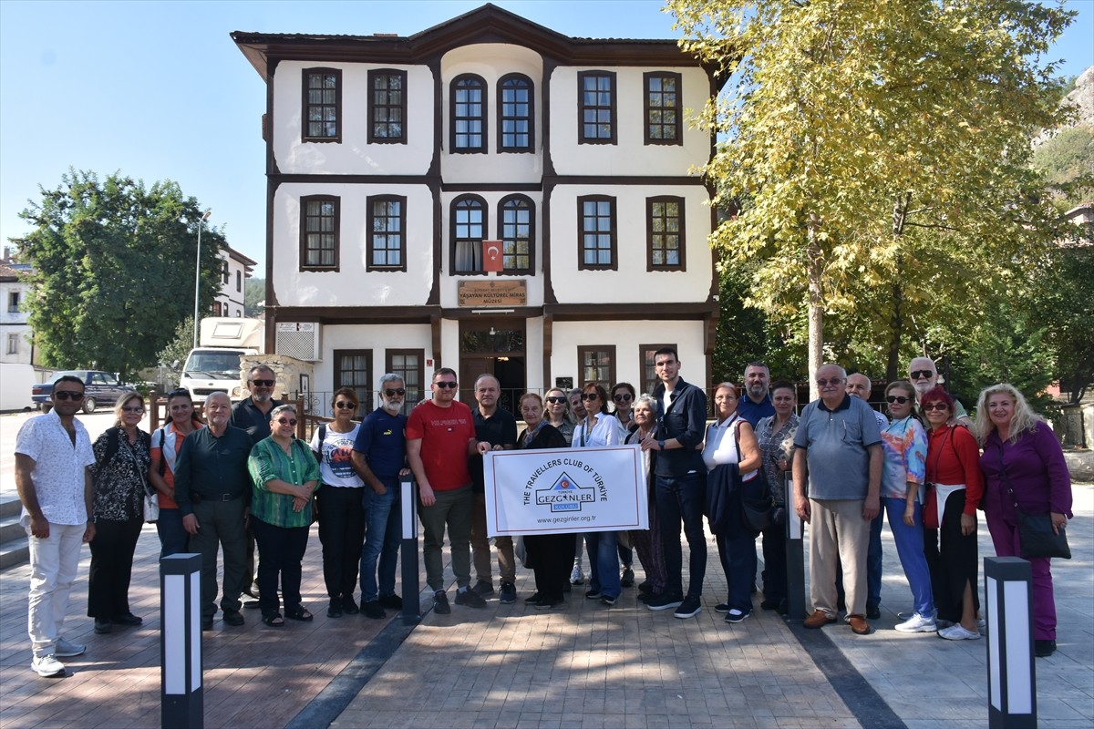 Türkiye Gezginler Kulübü Sinop'ta Tarihi Mekanları Keşfetti