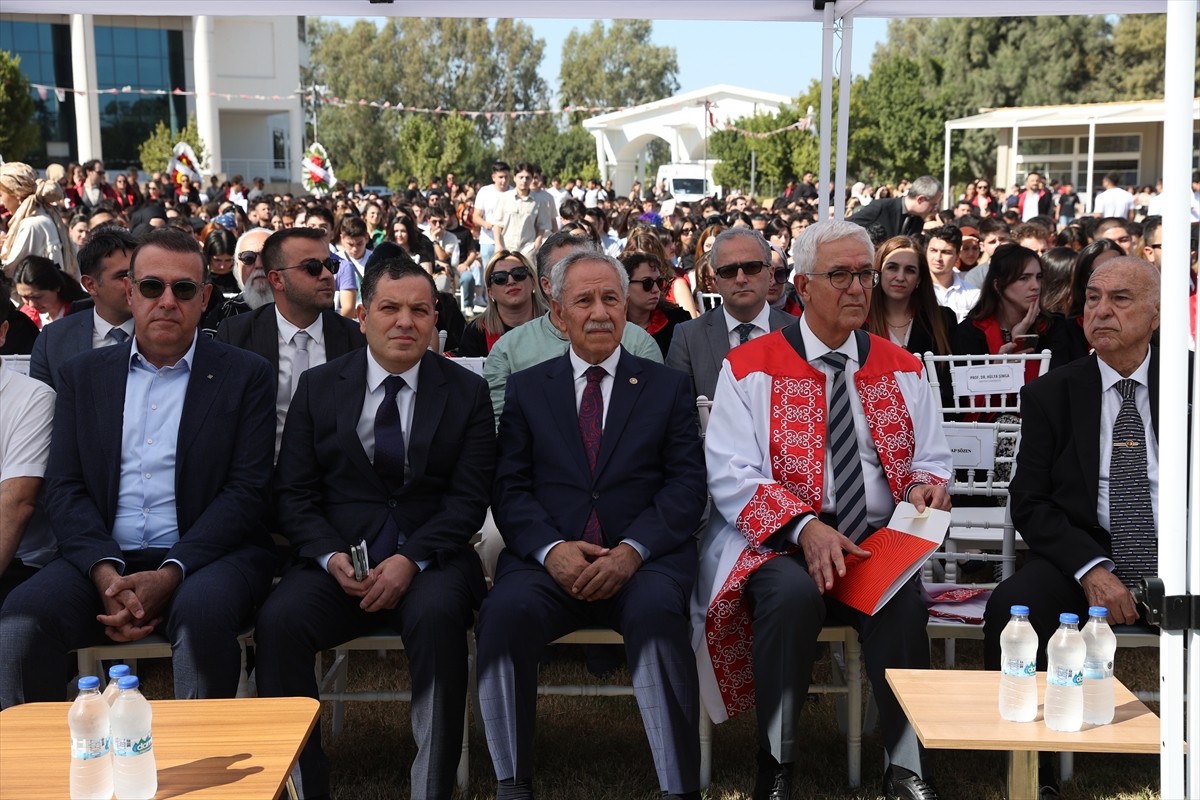 Bülent Arınç, Belek Üniversitesi'nin Akademik Yıl Açılışında Dış Politika Üzerine Konuştu