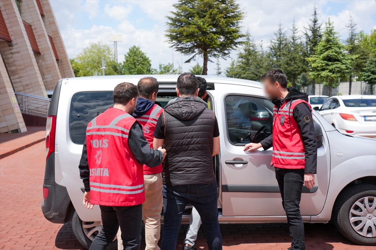 Isparta'da İmitasyon Bilezik Hırsızlığı: İki Zanlı Tutuklandı