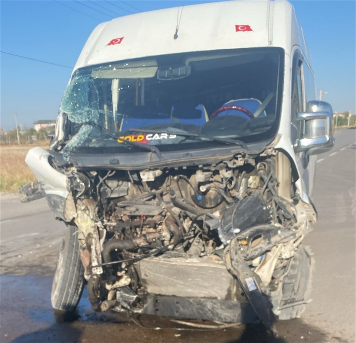 Aksaray'da Öğrenci Servisi ve Tır Çarpıştı: 6 Yaralı