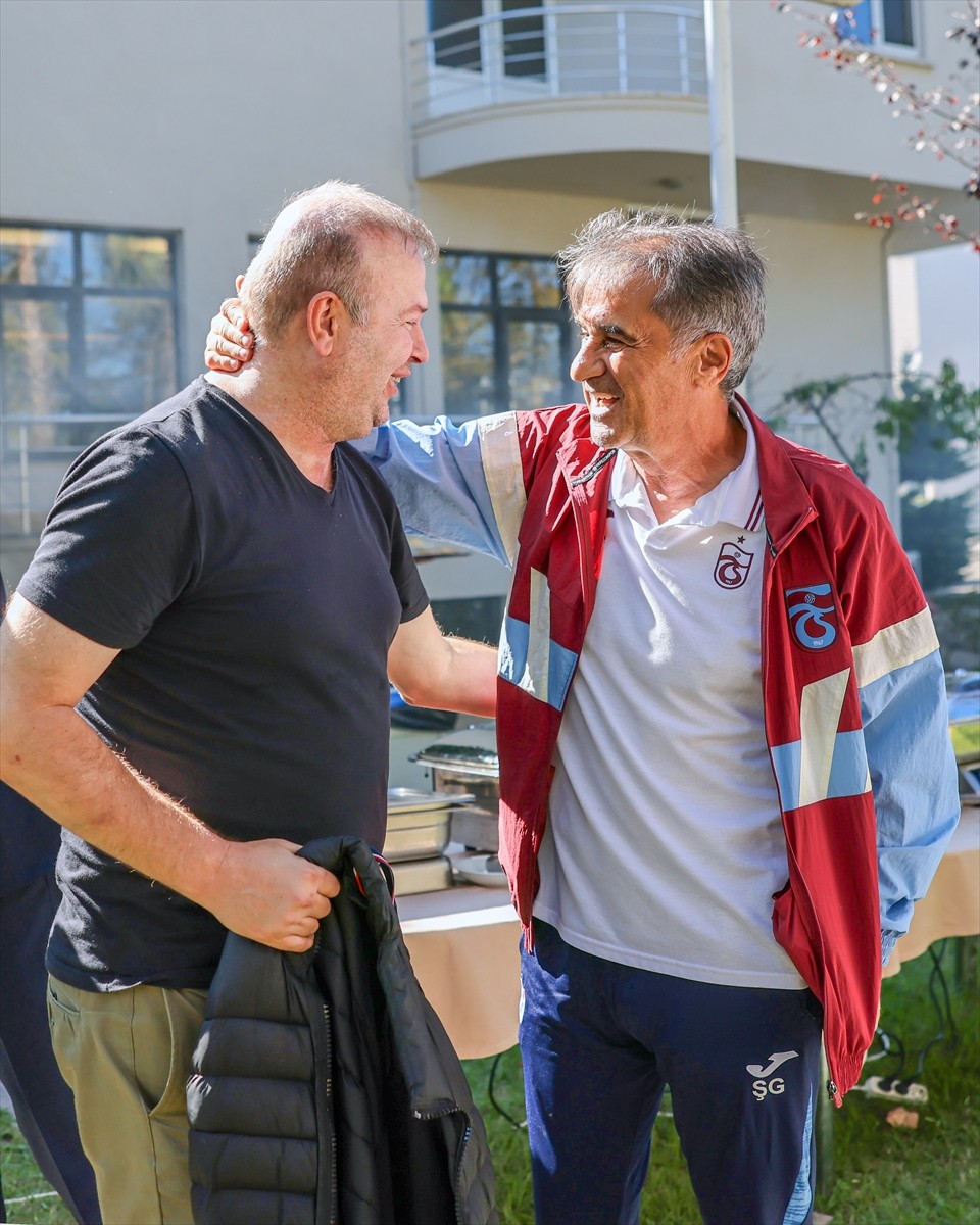 Trabzonspor Eski Oyuncuları İçin Anlamlı Bir Buluşma Gerçekleştirdi