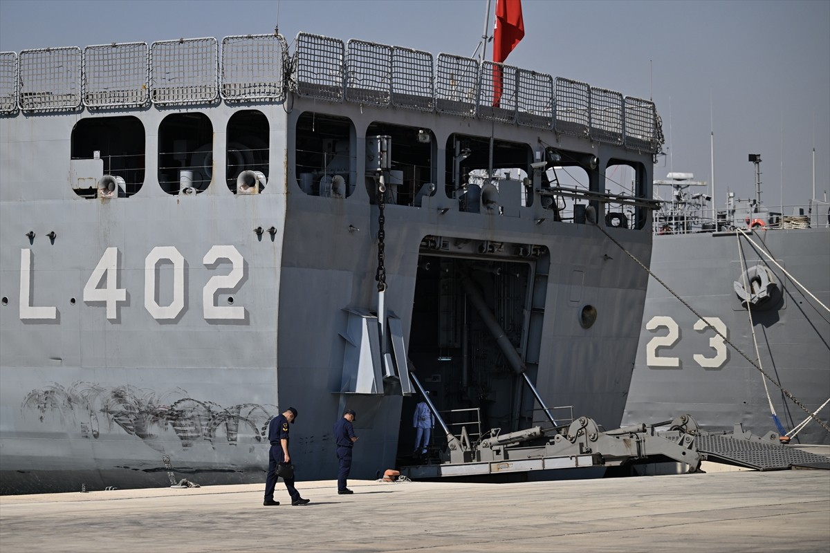 Türkiye'den Lübnan'a İnsani Yardım Gönderimi