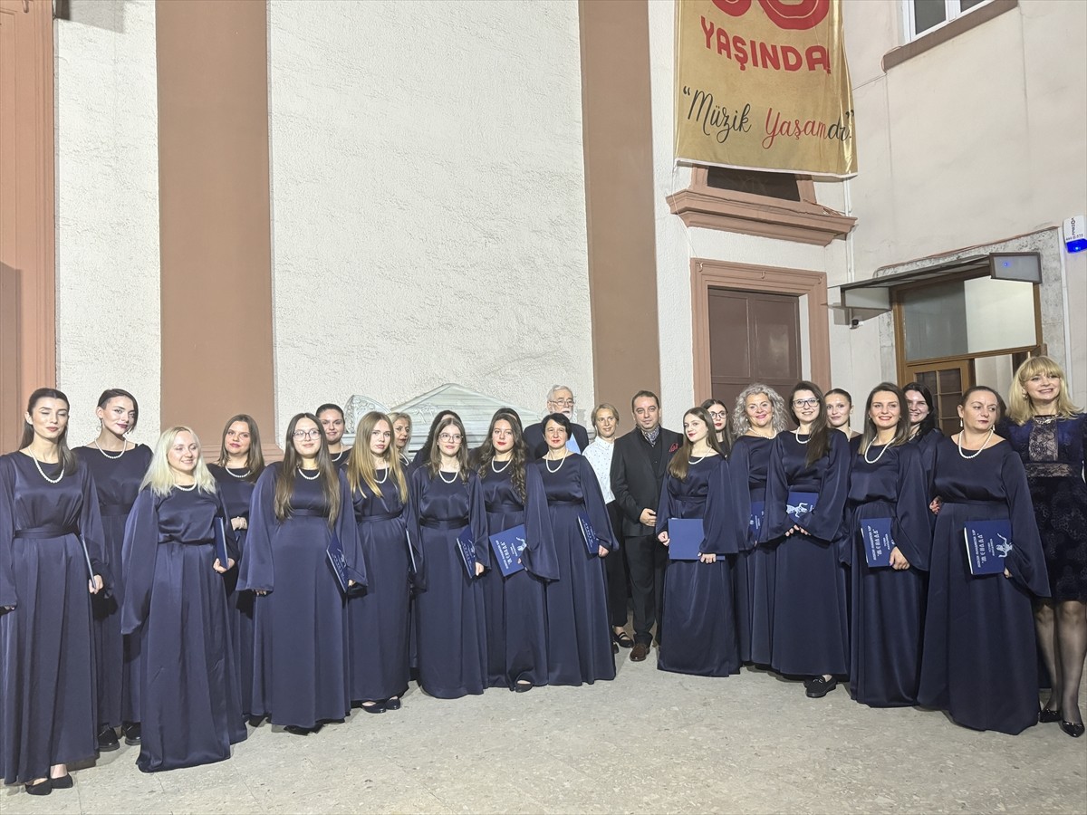 Kuzey Makedonyalı Kadın Korosu "Menada" İstanbul'da Unutulmaz Bir Konser Verdi