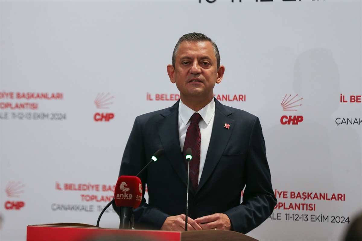 CHP Genel Başkanı Özel, Çanakkale'de Belediyelere Önemli Mesajlar Verdi