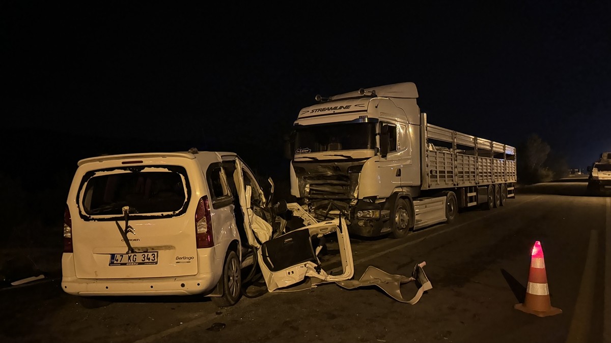 Diyarbakır'da Feci Trafik Kazası: 3 Ölü, 3 Yaralı