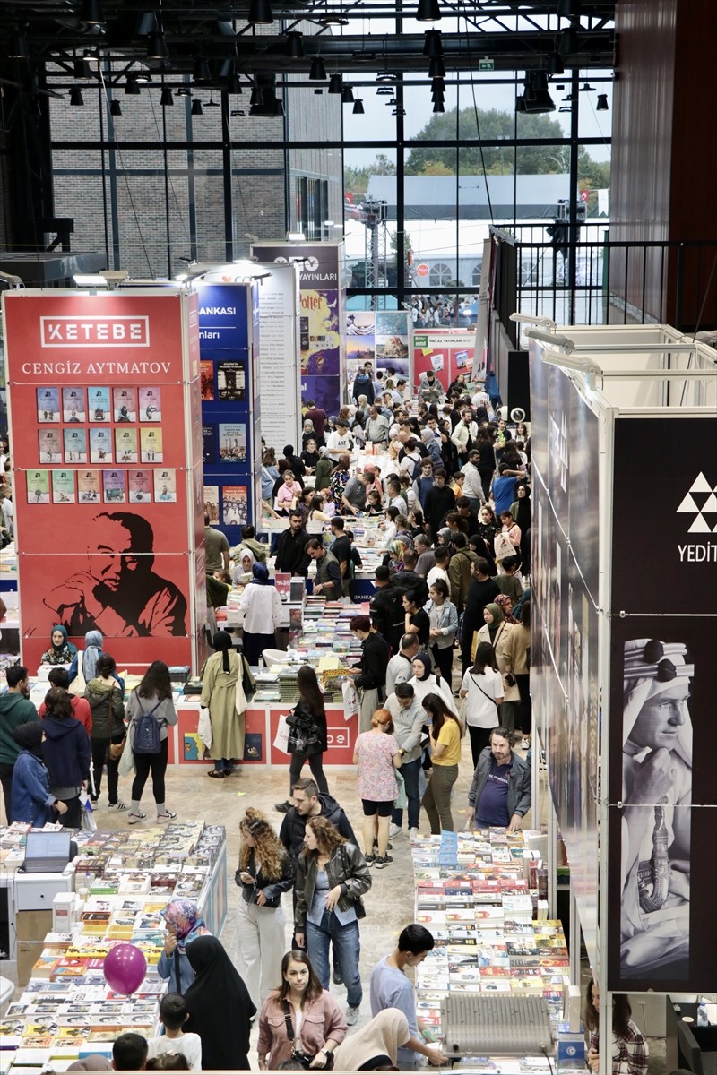 Kocaeli Kitap Fuarı'nda Yoğun İlgi