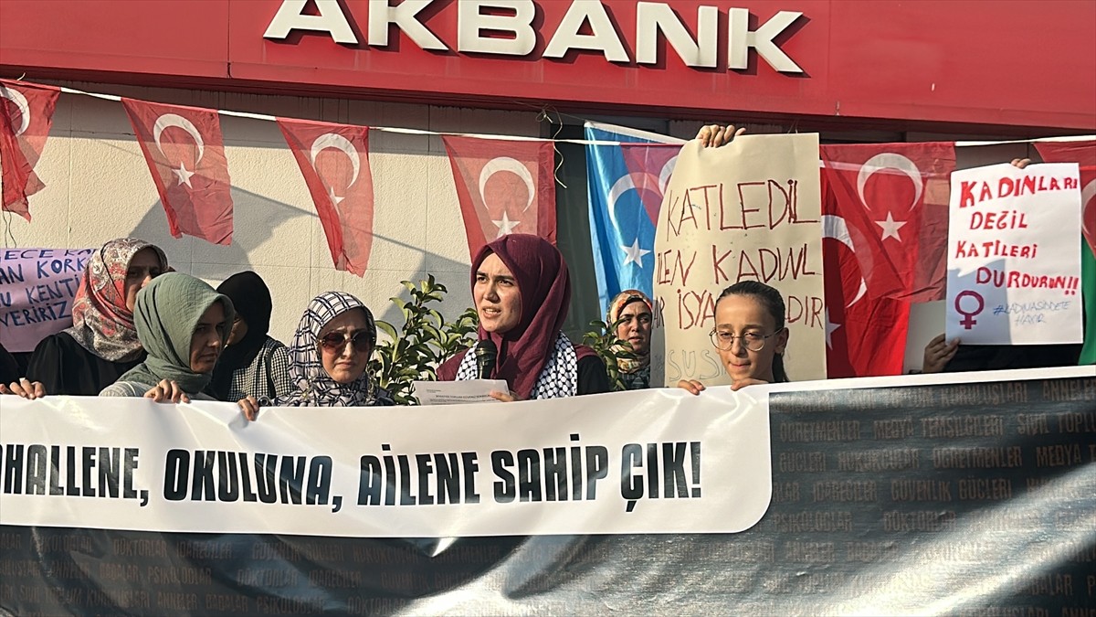 Hatay'da Kadına Yönelik Şiddete Tepki Gösterildi