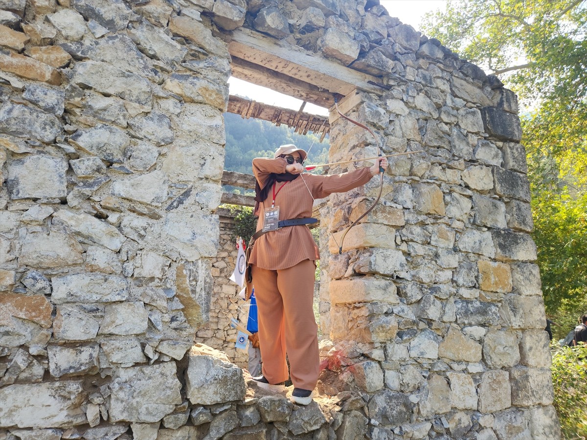 Adana'da Geleneksel Türk Okçuluğu Belemedik Kupası Başladı