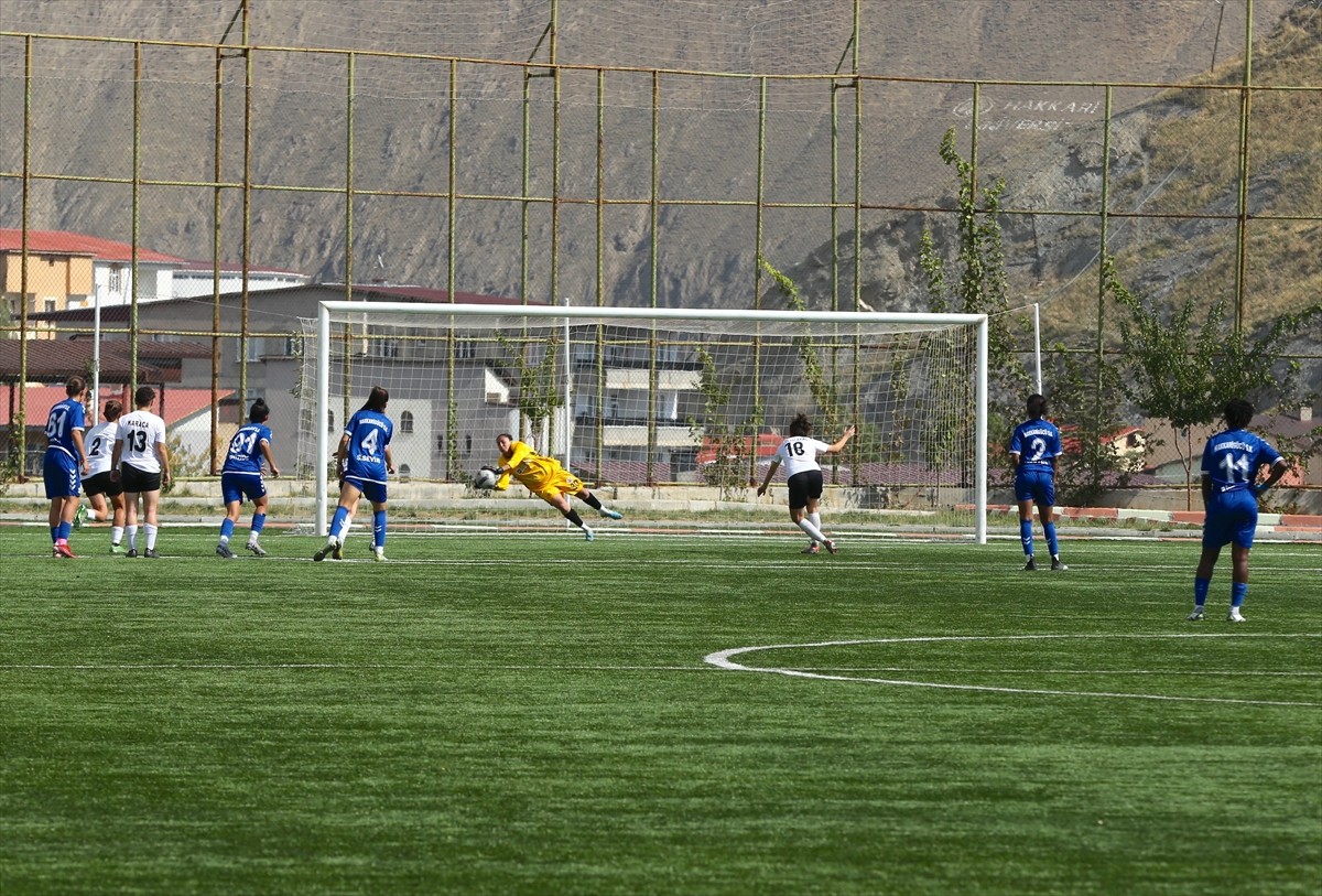 Hakkarigücü, Çekmeköy Bilgidoğa'yı 2-0 Geçti