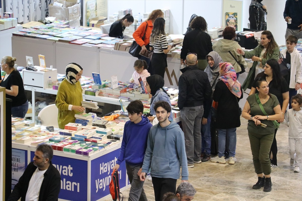 Kocaeli Kitap Fuarı 1 Milyonu Aştı