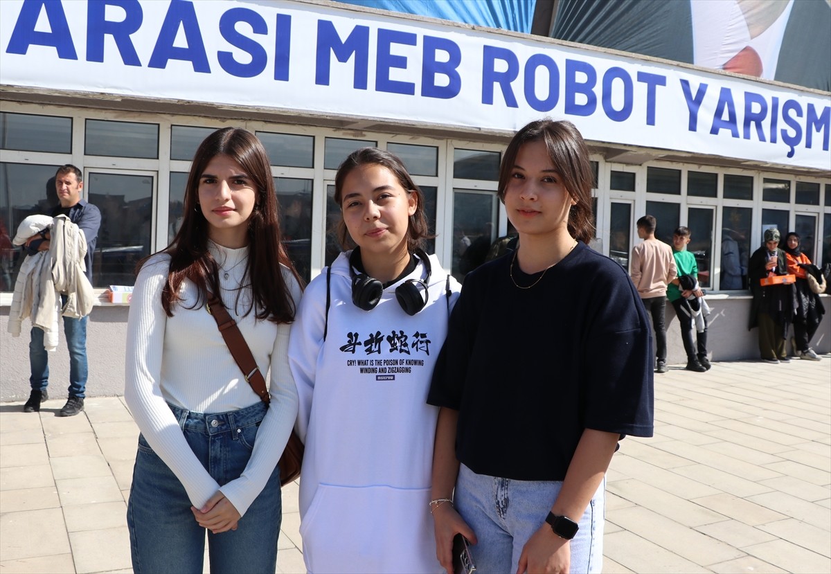 Erzurum'da 16. Uluslararası Robot Yarışması Başlıyor