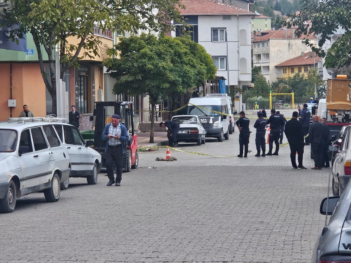 Çorum'da Kardeş Katliamı: Silahlı Saldırı Sonrası İki Yaralı