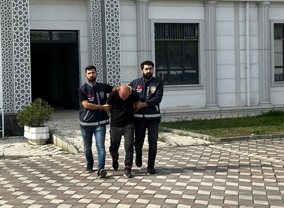 Kocaeli'de Eşini Silahla Yaralayan Kişi Gözaltına Alındı