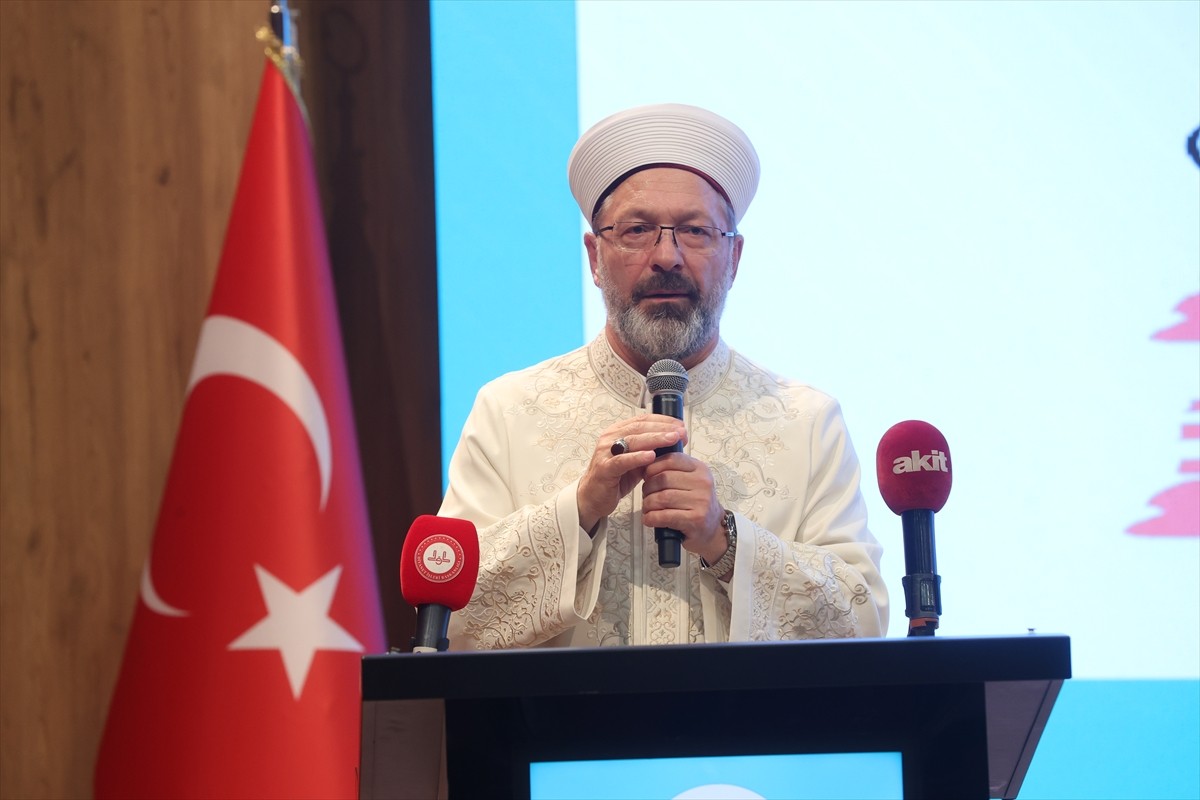 Diyanet İşleri Başkanı Erbaş'tan Aile Vurgusu