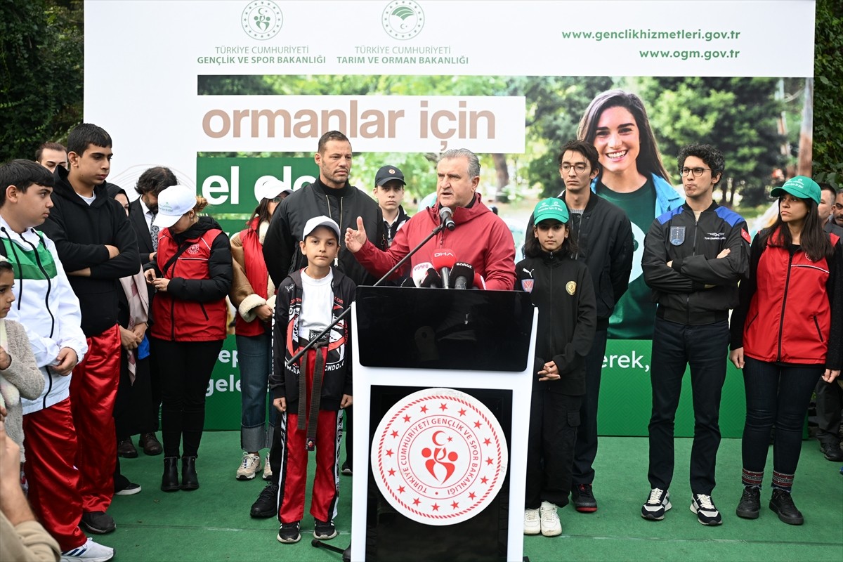 Orman Temizliği Etkinliği: Gençlik ve Spor Bakanı Farkındalık Yaratıyor