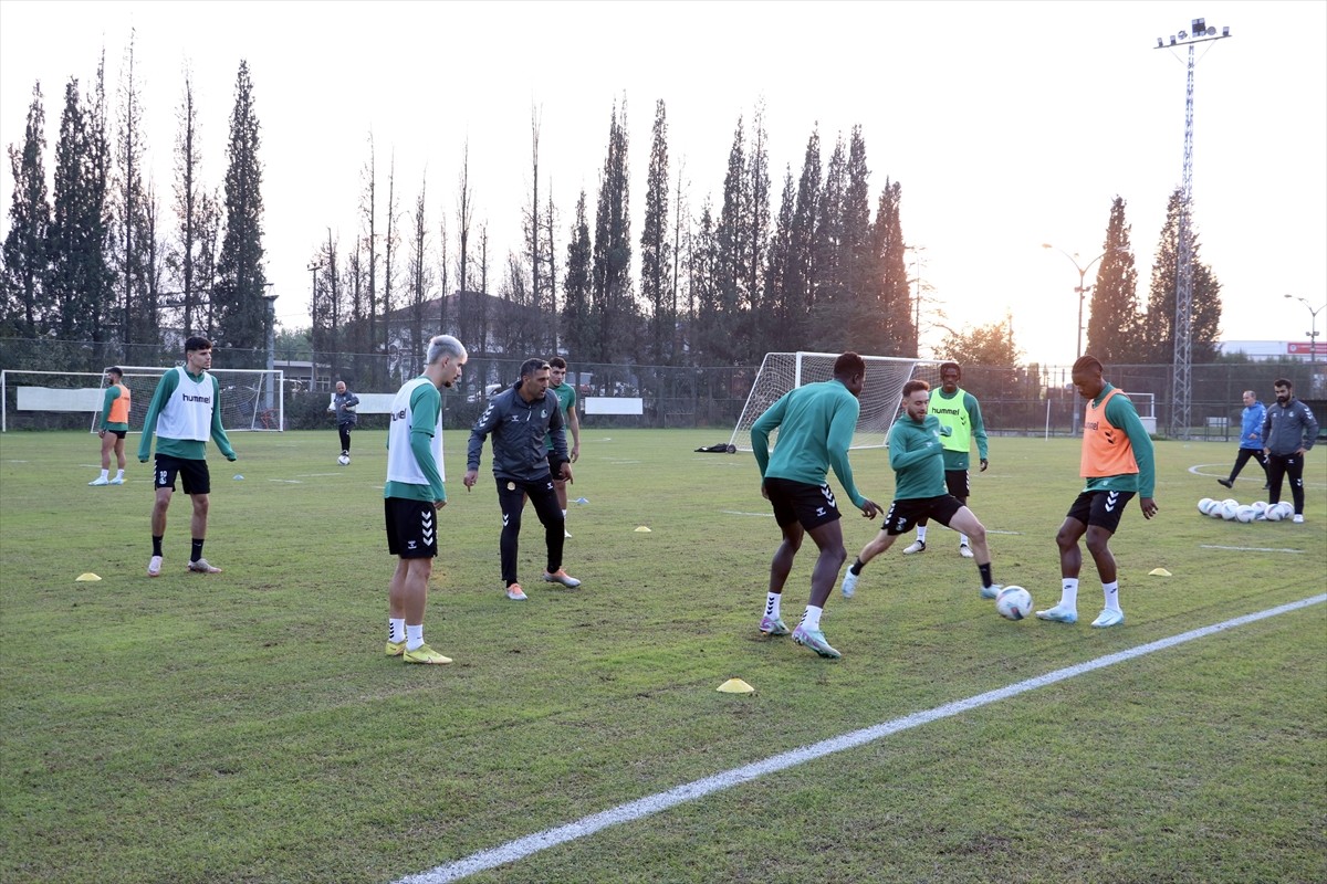 Sakaryaspor, Bandırmaspor Maçına Hazırlıklarını Sürdürüyor