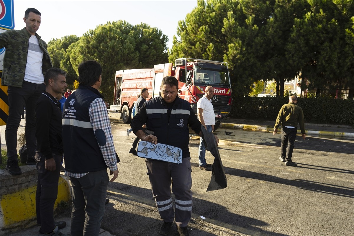 Aydın'da İtfaiye Aracı ile Otomobil Çarpıştı: 7 Yaralı