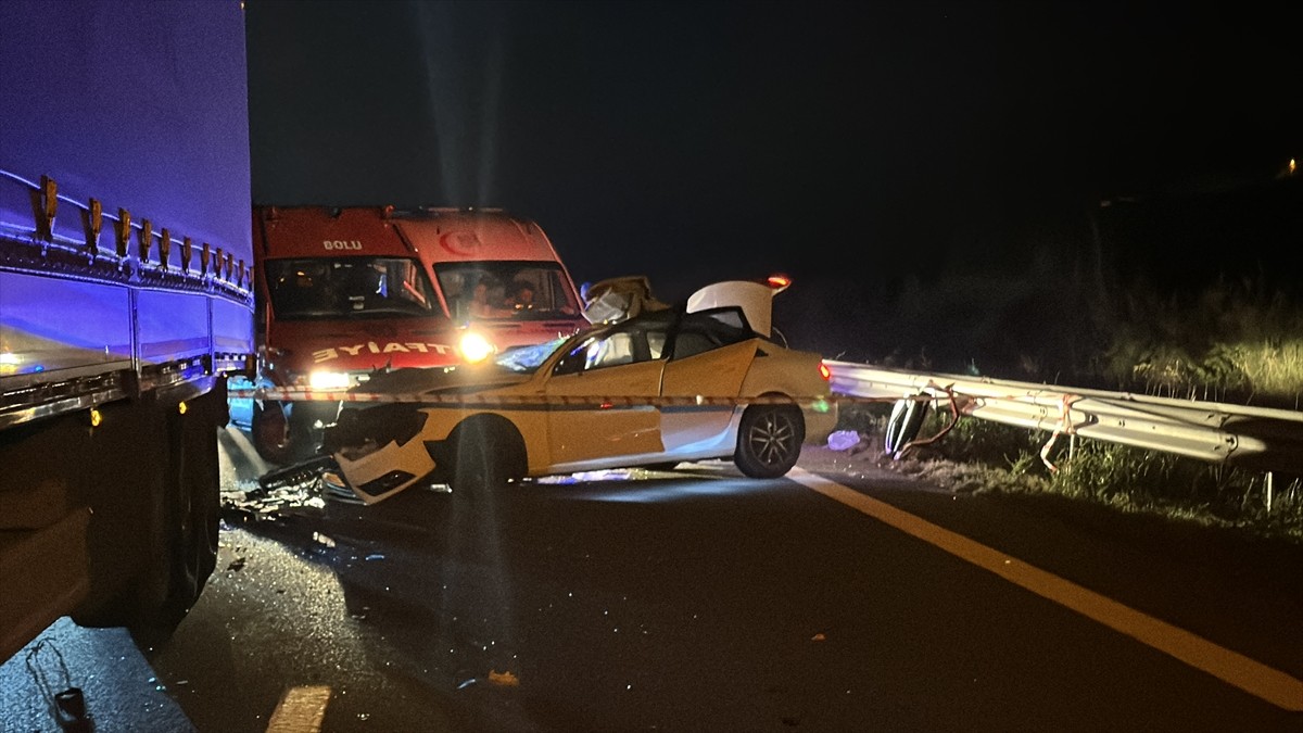 Anadolu Otoyolu'nda Feci Kaza: 2 Ölü