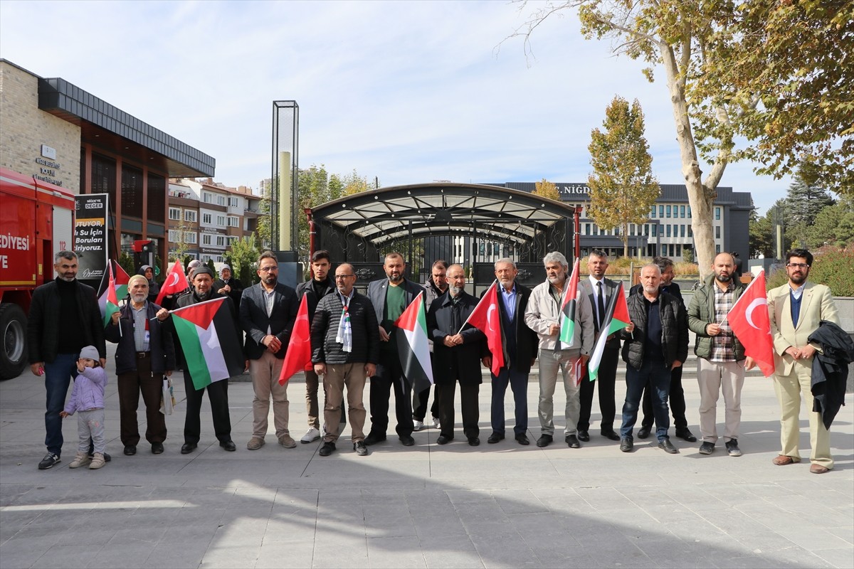 İsrail'in Filistin'e Yönelik Saldırıları Niğde'de Protesto Edildi