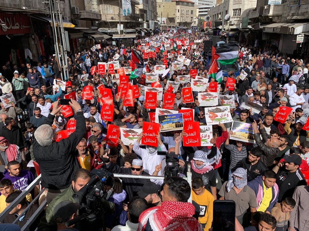 Ürdün'de İsrail'in Gazze'ye Yönelik Eylemleri Protesto Edildi