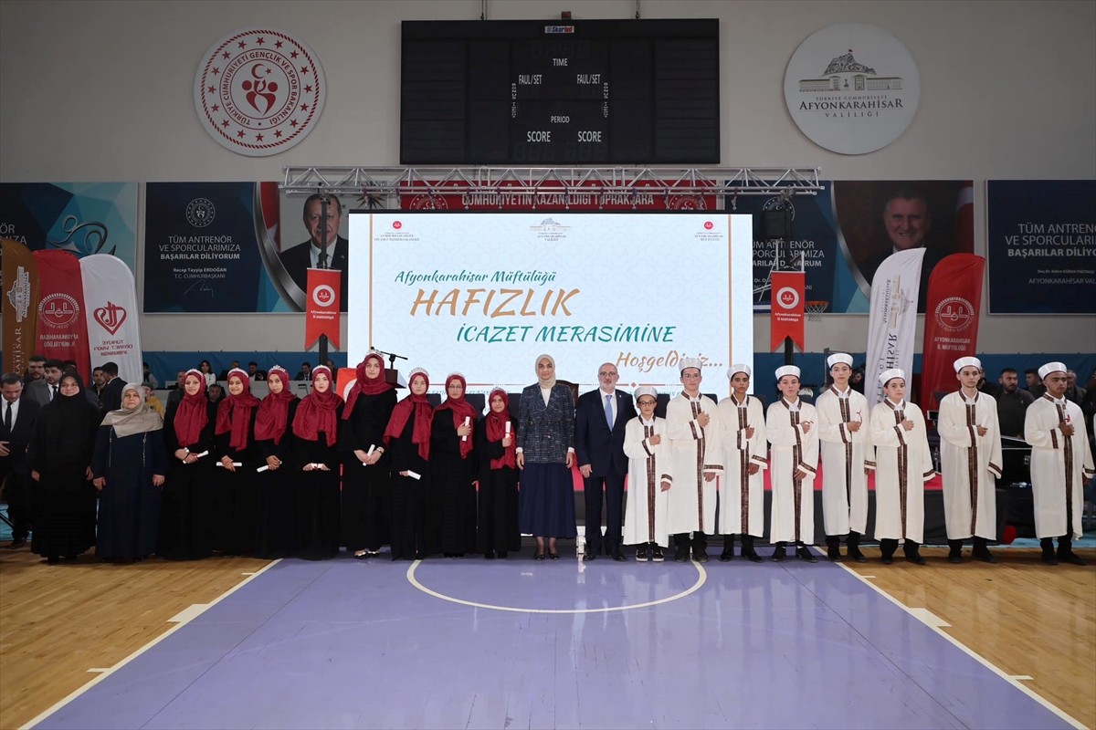 Hafızlık İcazet Töreni Afyonkarahisar'da Gerçekleşti