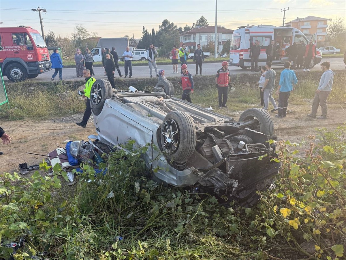 Sakarya'da Kaza: 3 Yaralı