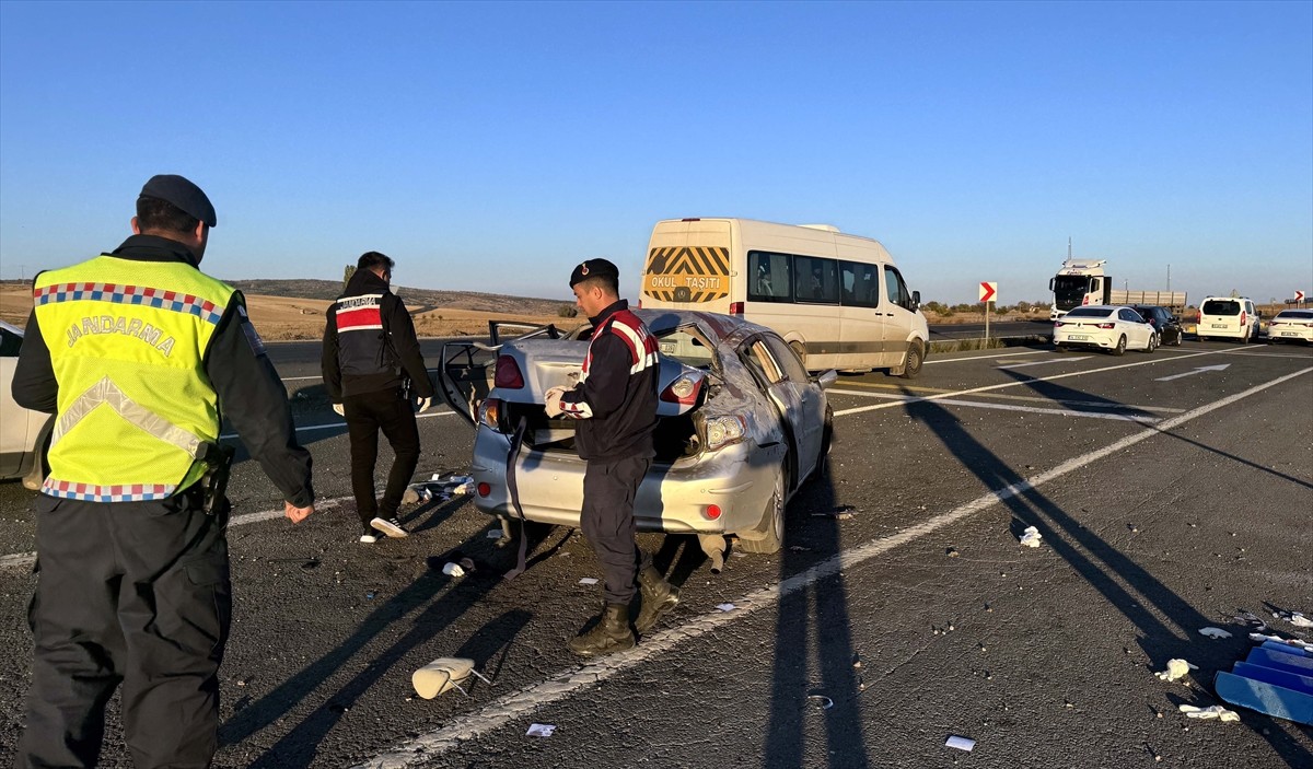 Kırıkkale'de Trafik Kazası: Anne ve Oğlu Hayatını Kaybetti