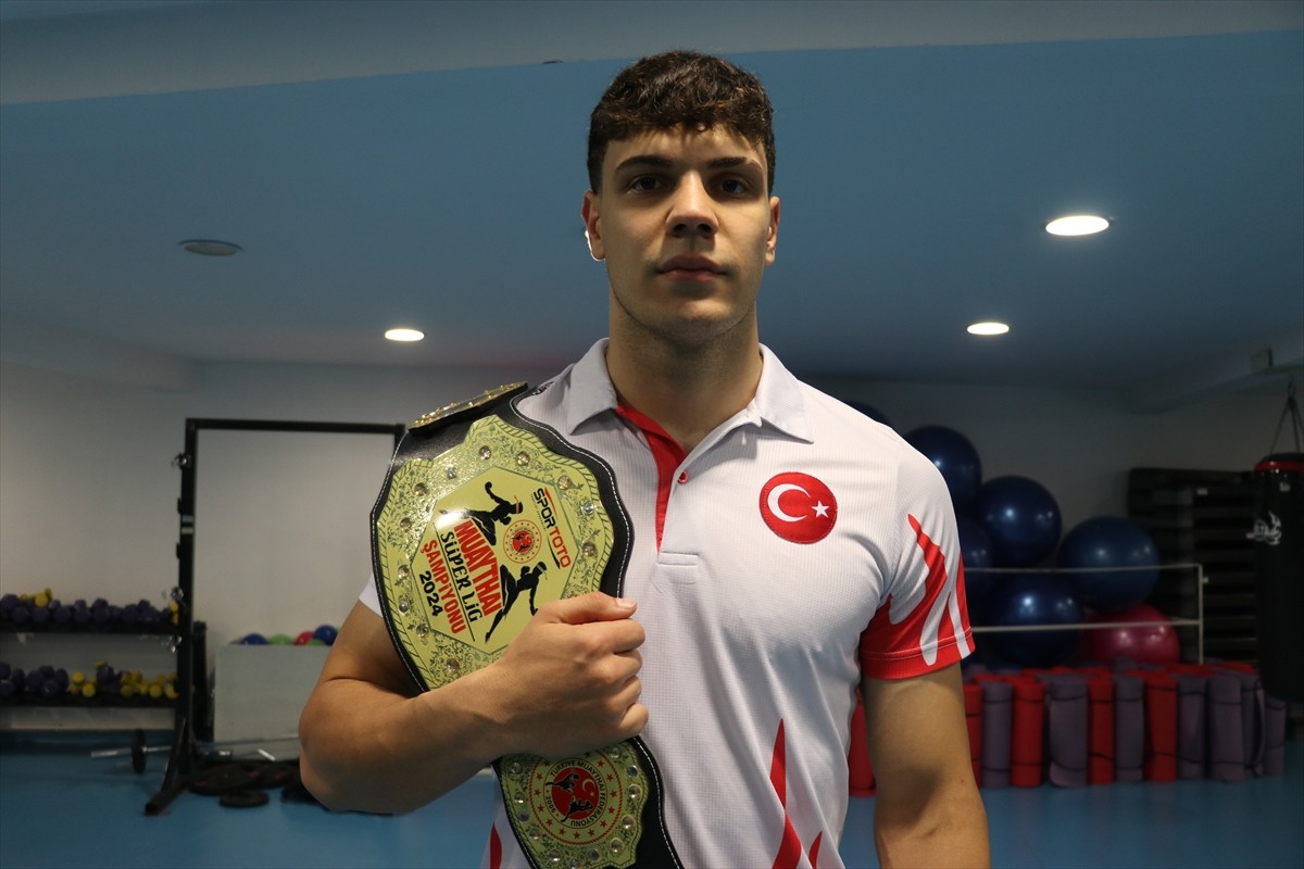 Osman Furkan Karakaya'nın Muay Thai Başarısı