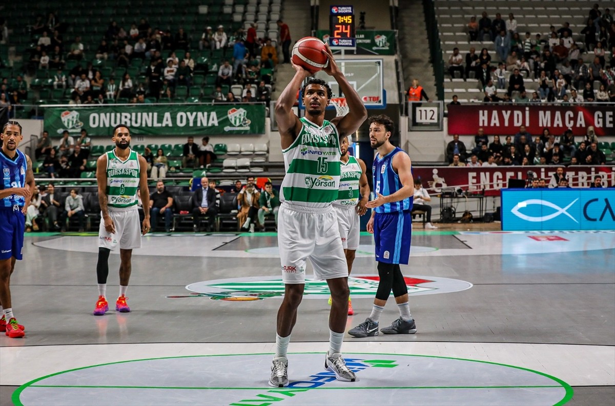 Bursaspor Basketbol, Türk Telekom'u Mağlup Etti