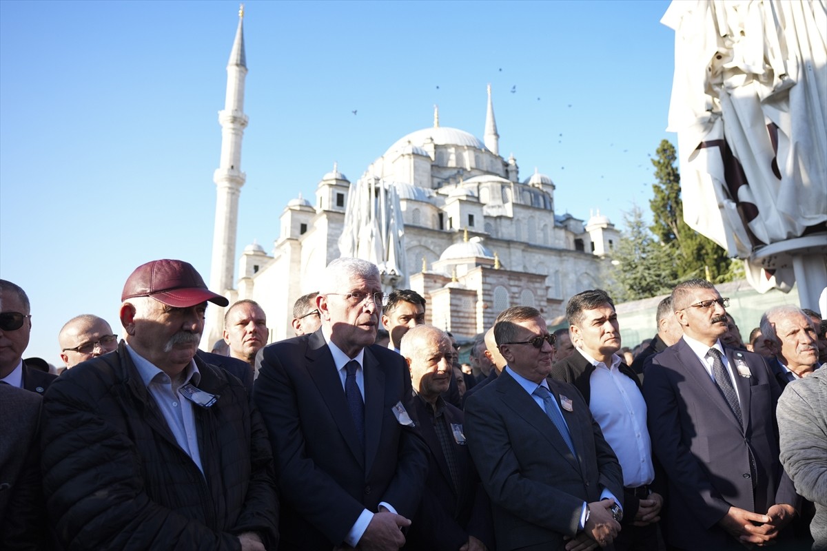 İYİ Parti Lideri Dervişoğlu, İş Adamı Gül'ün Cenaze Törenine Katıldı