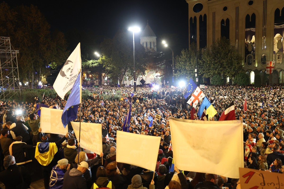 Gürcistan'da Seçim Sonuçlarına Protesto