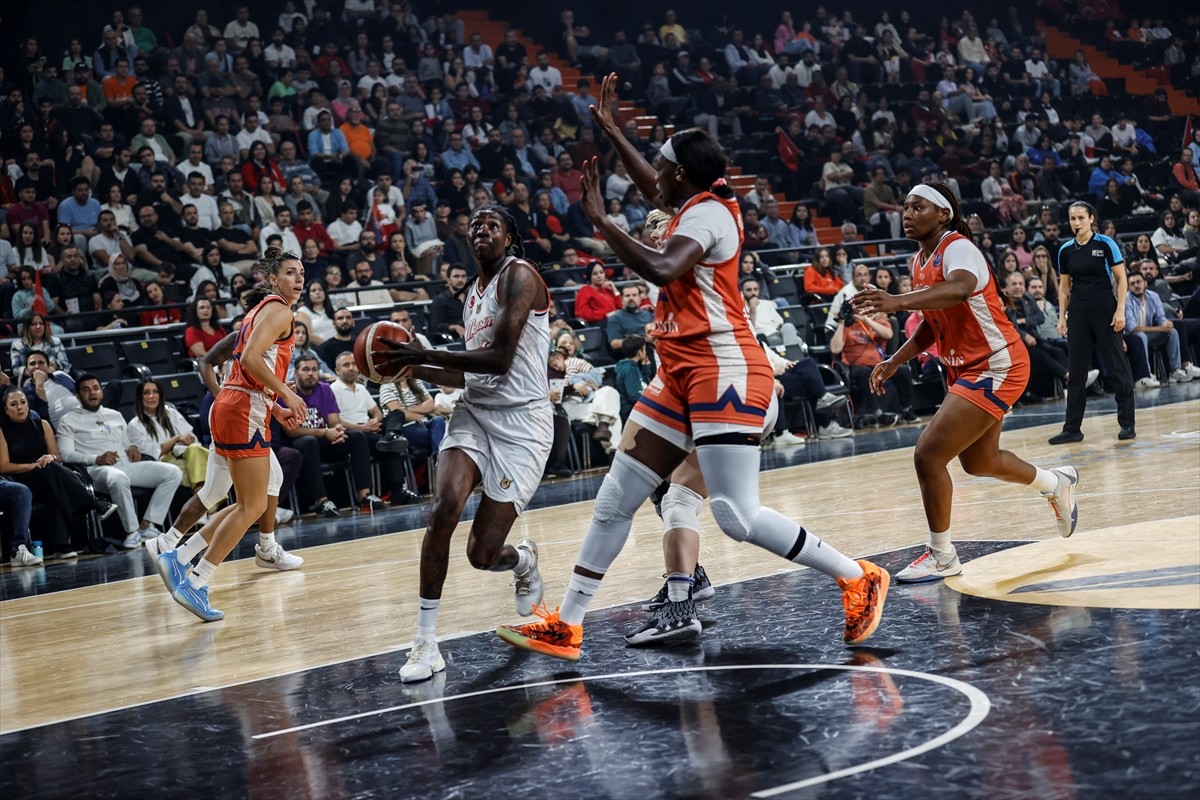 ÇBK Mersin, FIBA Kadınlar Avrupa Ligi'nde Tango Bourges'u Geçti