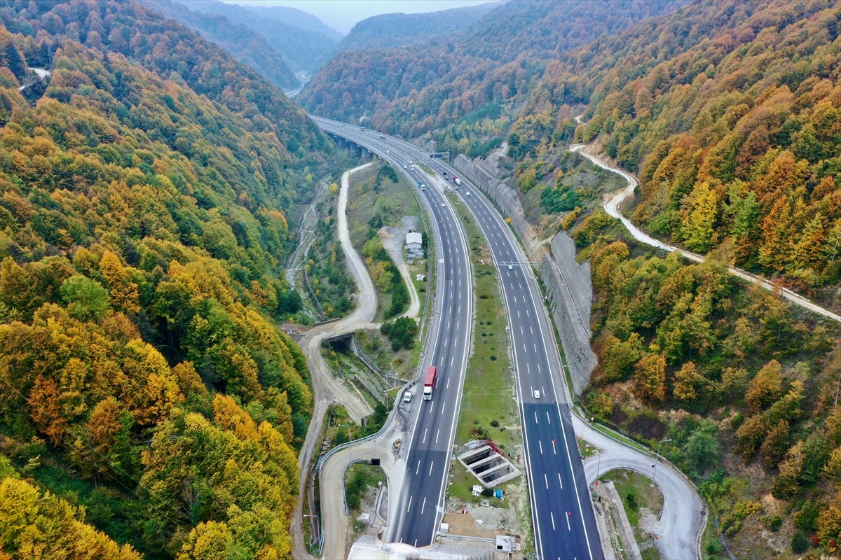 Bolu Dağı'nda Sonbahar Renkleriyle Yolculuk Keyfi