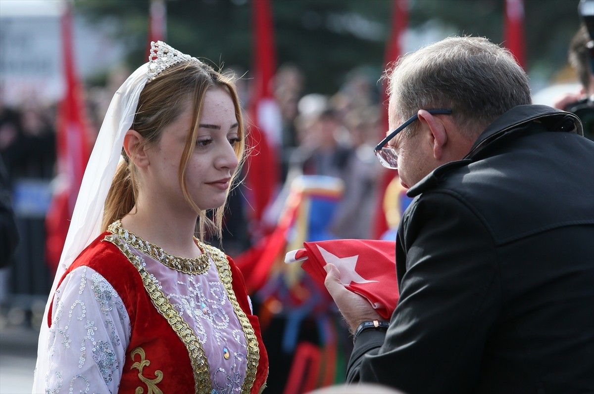 Kars'ın Düşman İşgalinden Kurtuluşunun 104. Yılı Coşkuyla Kutlandı