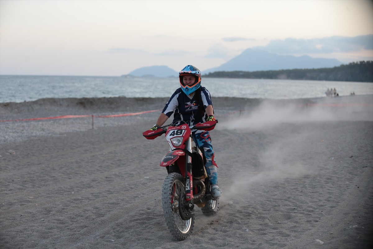 Burcu Özatamer, 2025 Dünya Enduro Şampiyonası'nda Başarı Peşinde