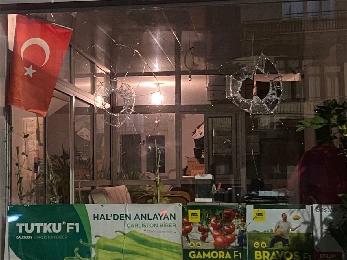 Antalya'da Silahlı Saldırı Anı Güvenlik Kamerasında