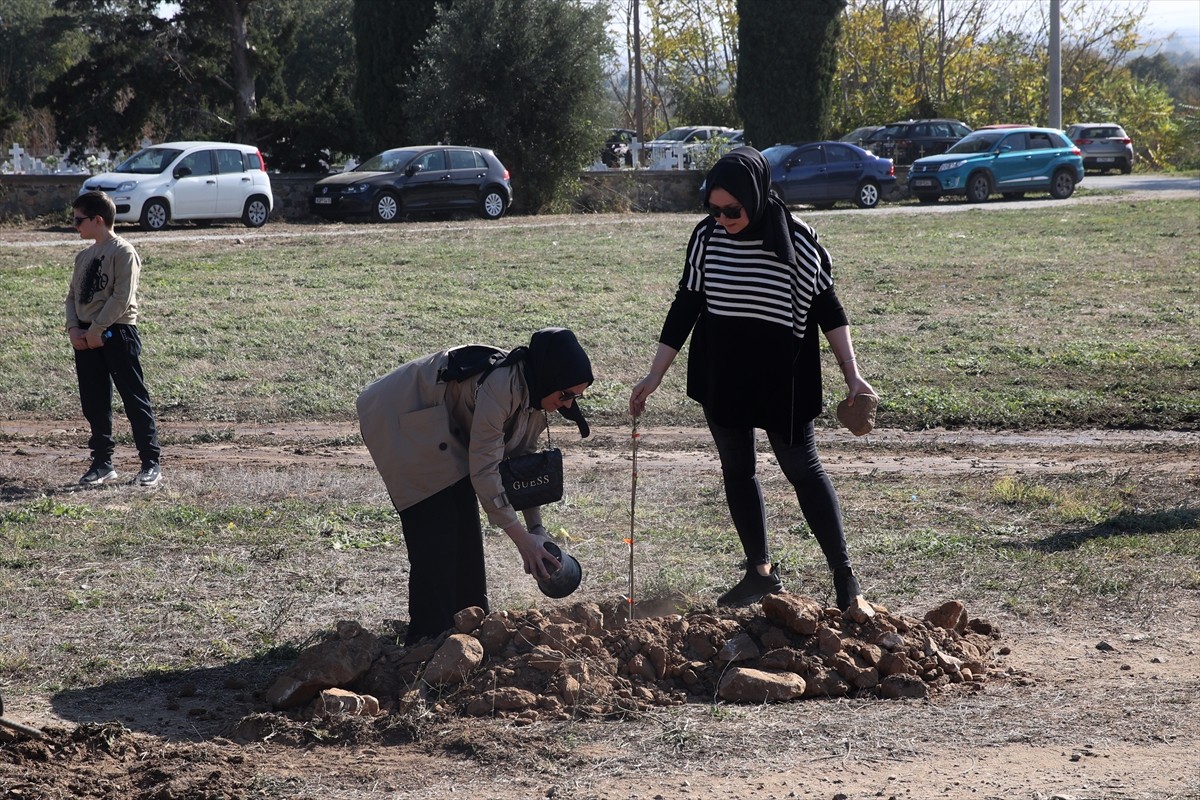 Batı Trakya Türkleri Orman Yangınlarına Karşı Fidan Dikiyor