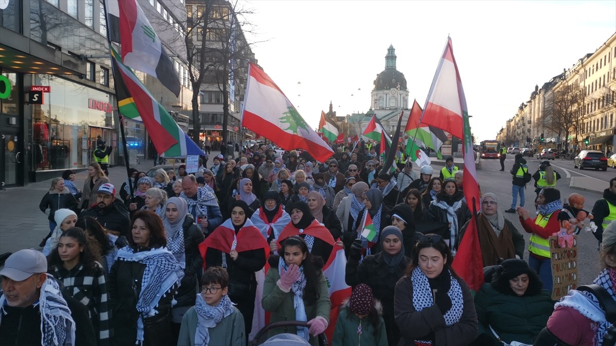 İsveç'te Filistin İçin Büyük Protesto Gösterisi