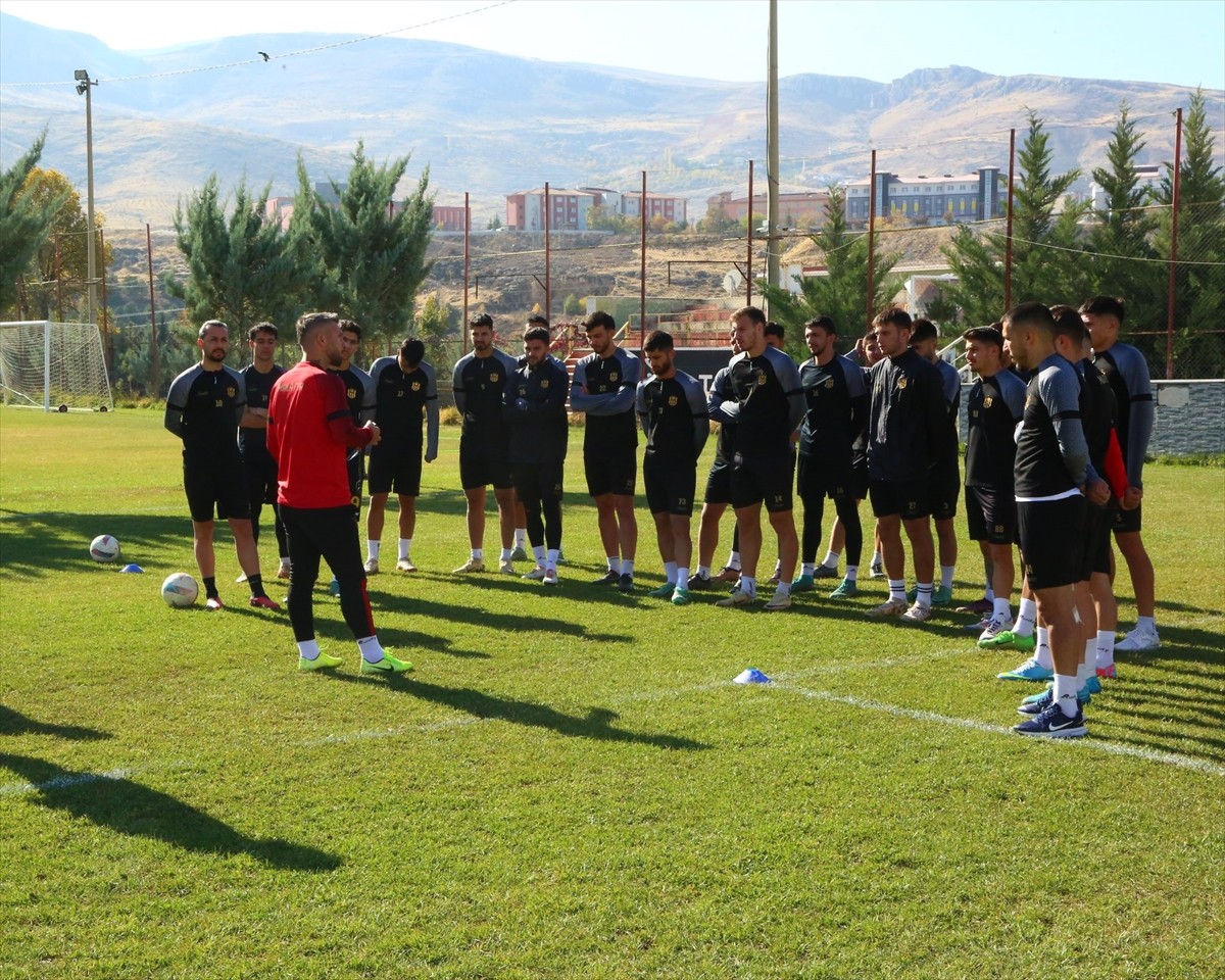 Yeni Malatyaspor Fatih Karagümrük Maçına Hazırlanıyor