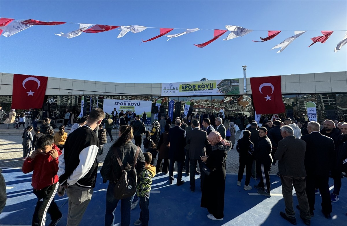 Elazığ'da Yeni Spor Tesisleri ve Halk Ekmek Fabrikası Açılışı