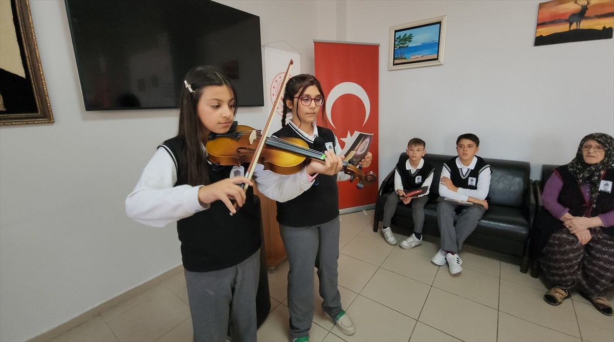 Amasya'da Atatürk'ü Anma Programı Düzenlendi