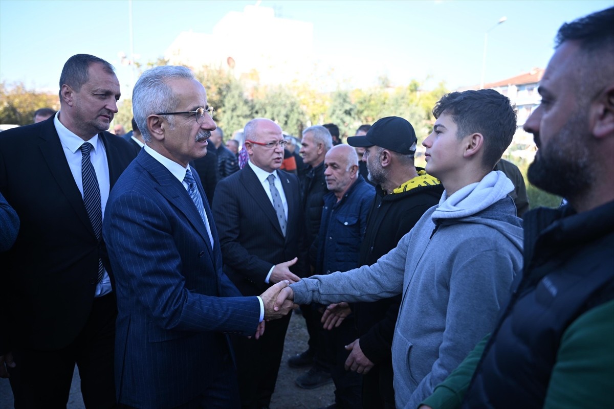 Ulaştırma Bakanı Uraloğlu'ndan İznik'te Açıklamalar